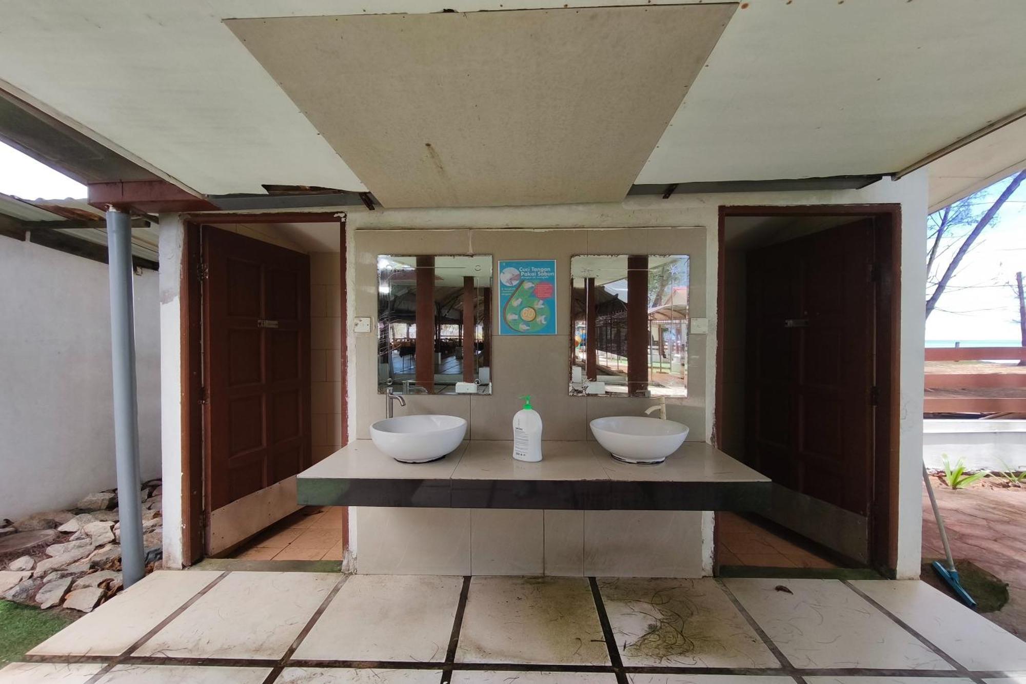 Alsafina Kijal Beach Resort & Restaurant Экстерьер фото