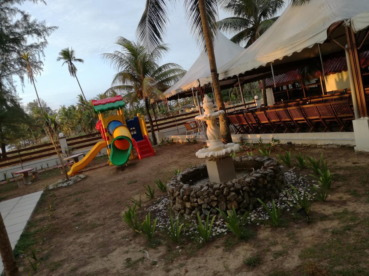 Alsafina Kijal Beach Resort & Restaurant Экстерьер фото